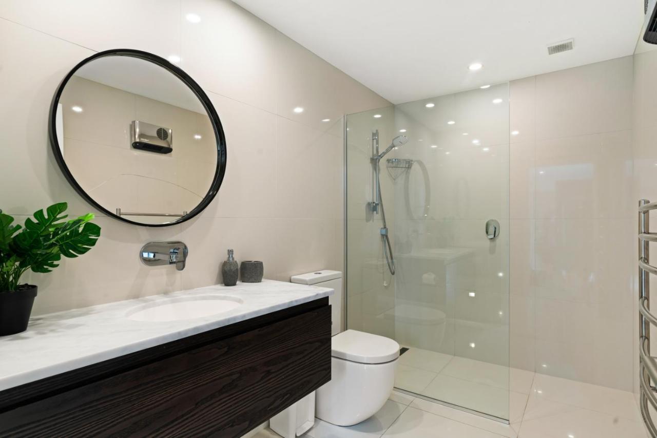 Lakeview Retreat - Queenstown Holiday Home ภายนอก รูปภาพ