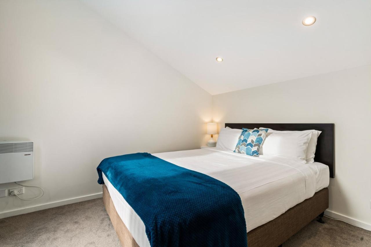 Lakeview Retreat - Queenstown Holiday Home ภายนอก รูปภาพ