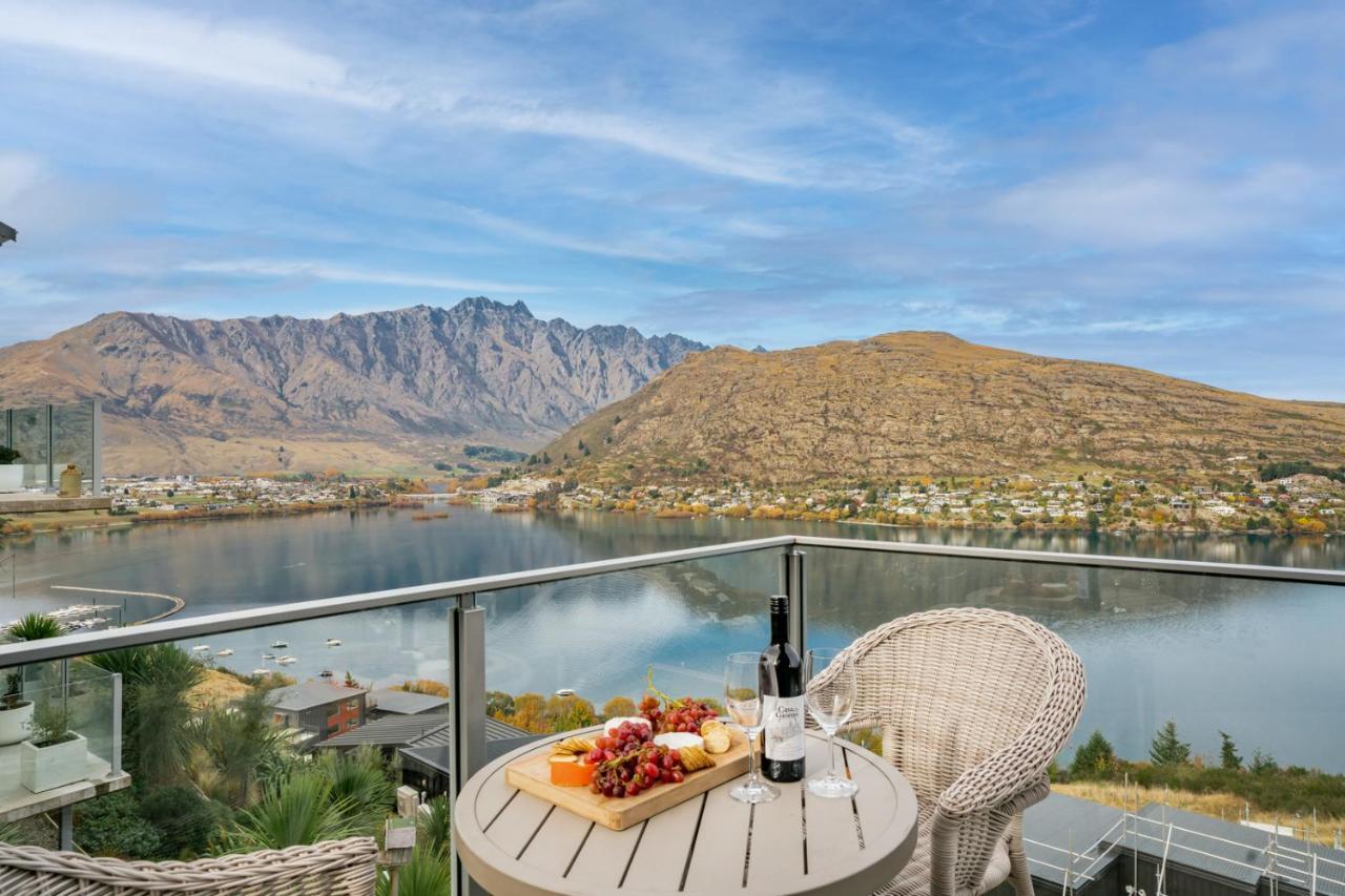 Lakeview Retreat - Queenstown Holiday Home ภายนอก รูปภาพ