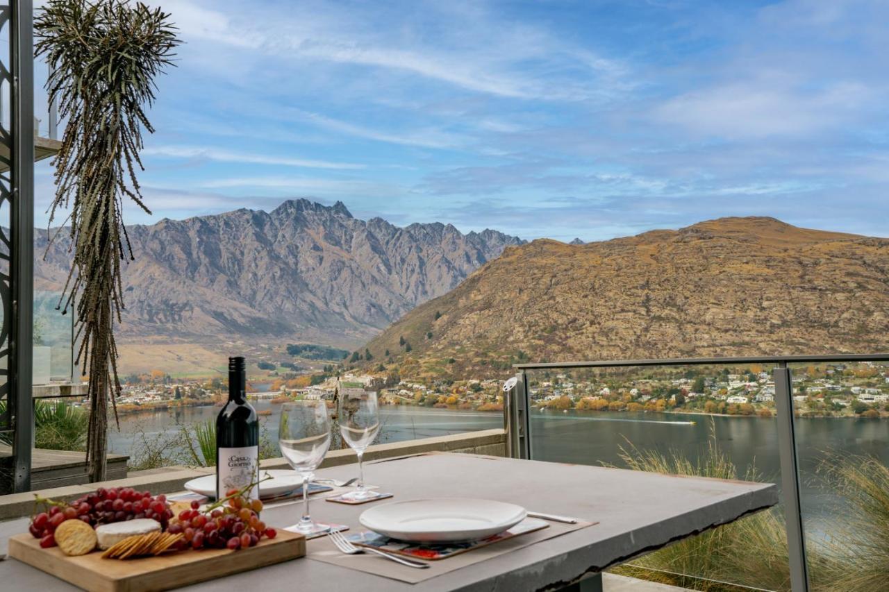 Lakeview Retreat - Queenstown Holiday Home ภายนอก รูปภาพ