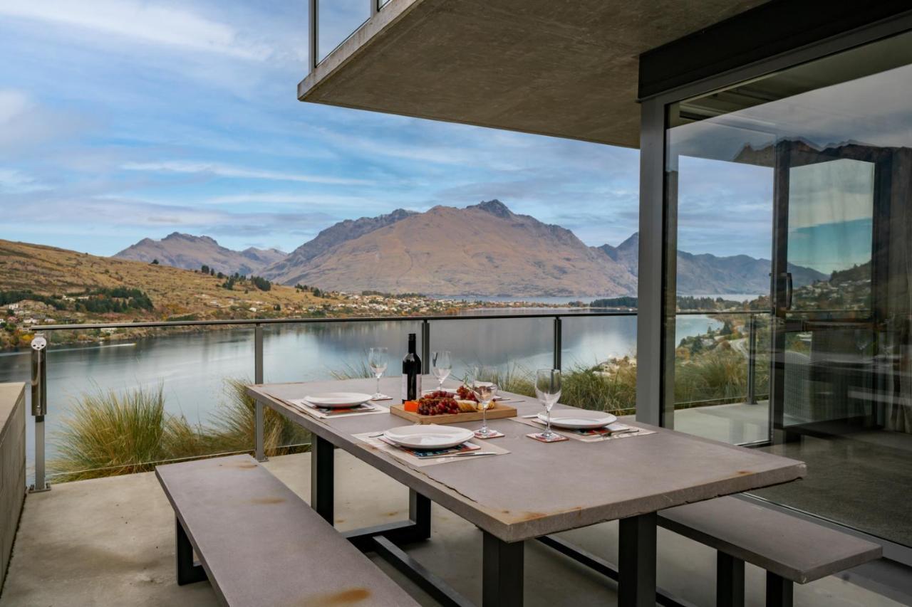 Lakeview Retreat - Queenstown Holiday Home ภายนอก รูปภาพ
