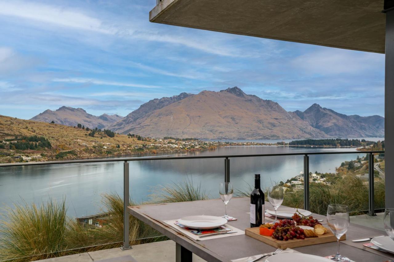 Lakeview Retreat - Queenstown Holiday Home ภายนอก รูปภาพ